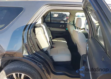 2017 Ford Explorer Platinum z USA, uszkodzony, nr VIN 1FM5K8HT3HGB04901